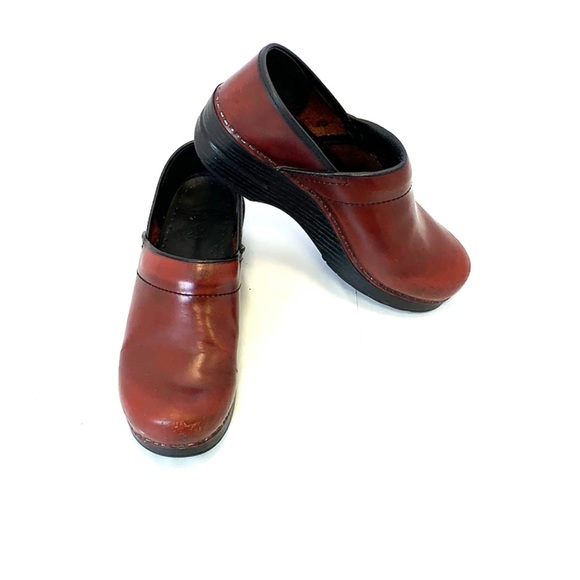 dansko professional cordovan cabrio